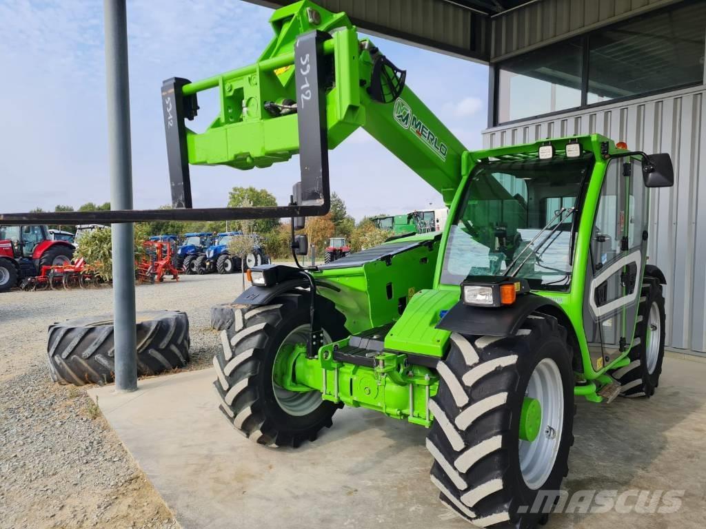 Merlo TF 33.7-115 伸縮臂操作車
