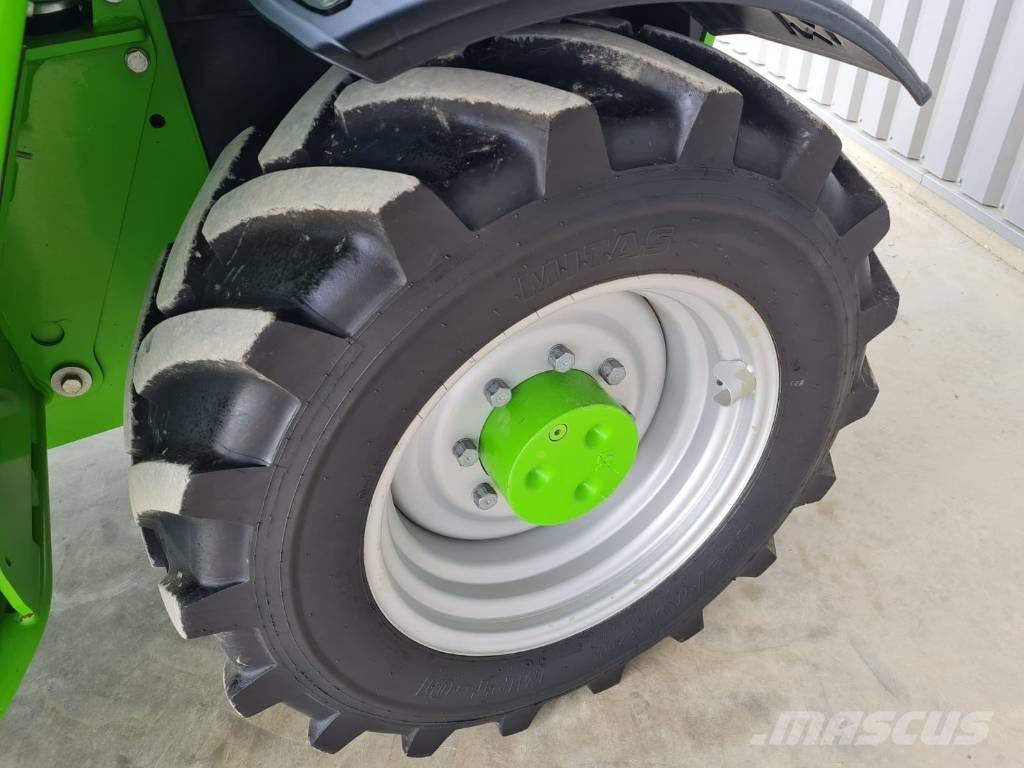 Merlo TF 33.7-115 伸縮臂操作車