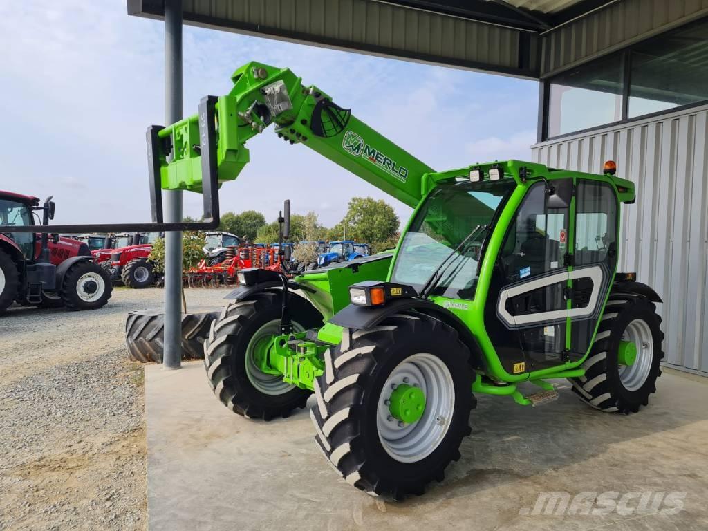 Merlo TF 33.7-115 伸縮臂操作車