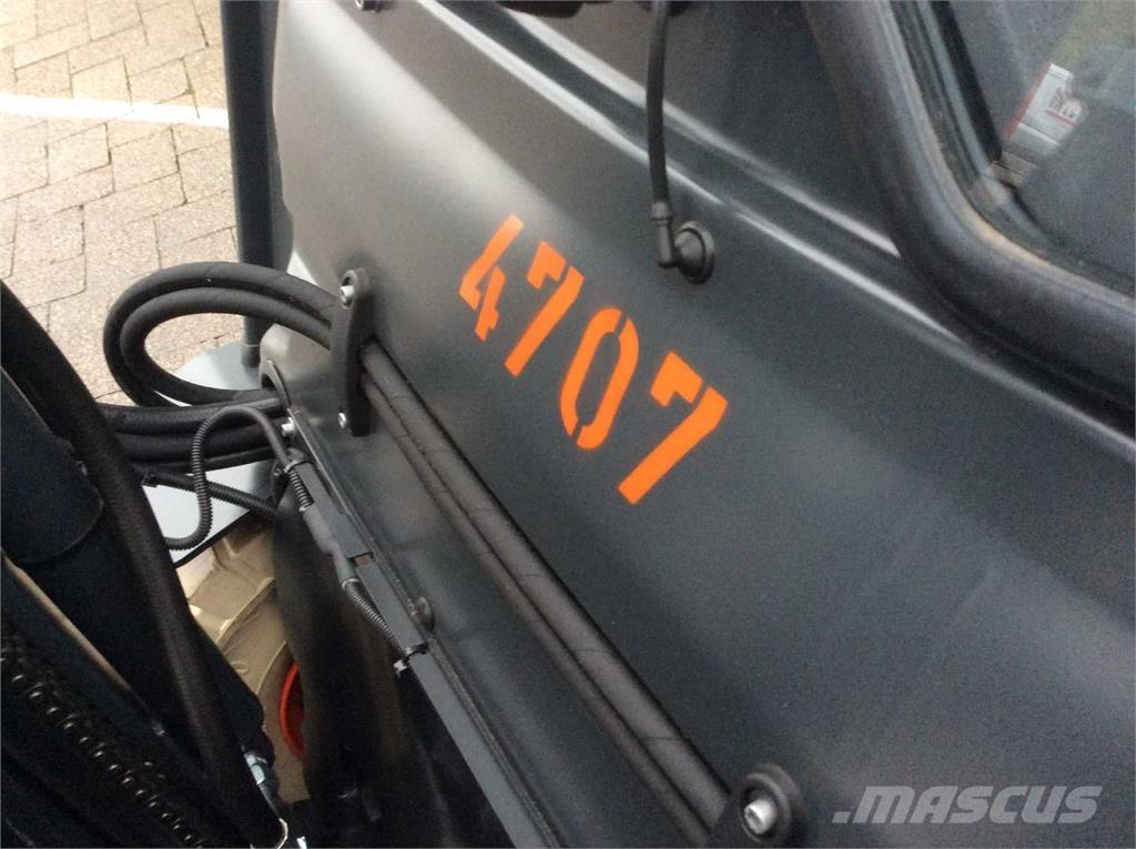 Linde E30 電動堆高機