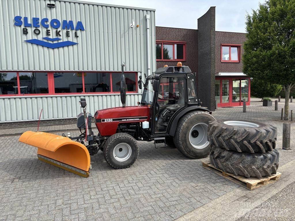 Case IH IH 2130 曳引機
