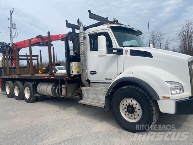 Kenworth T 880 木材貨車