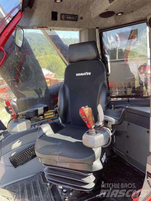 Komatsu 951 收穫機