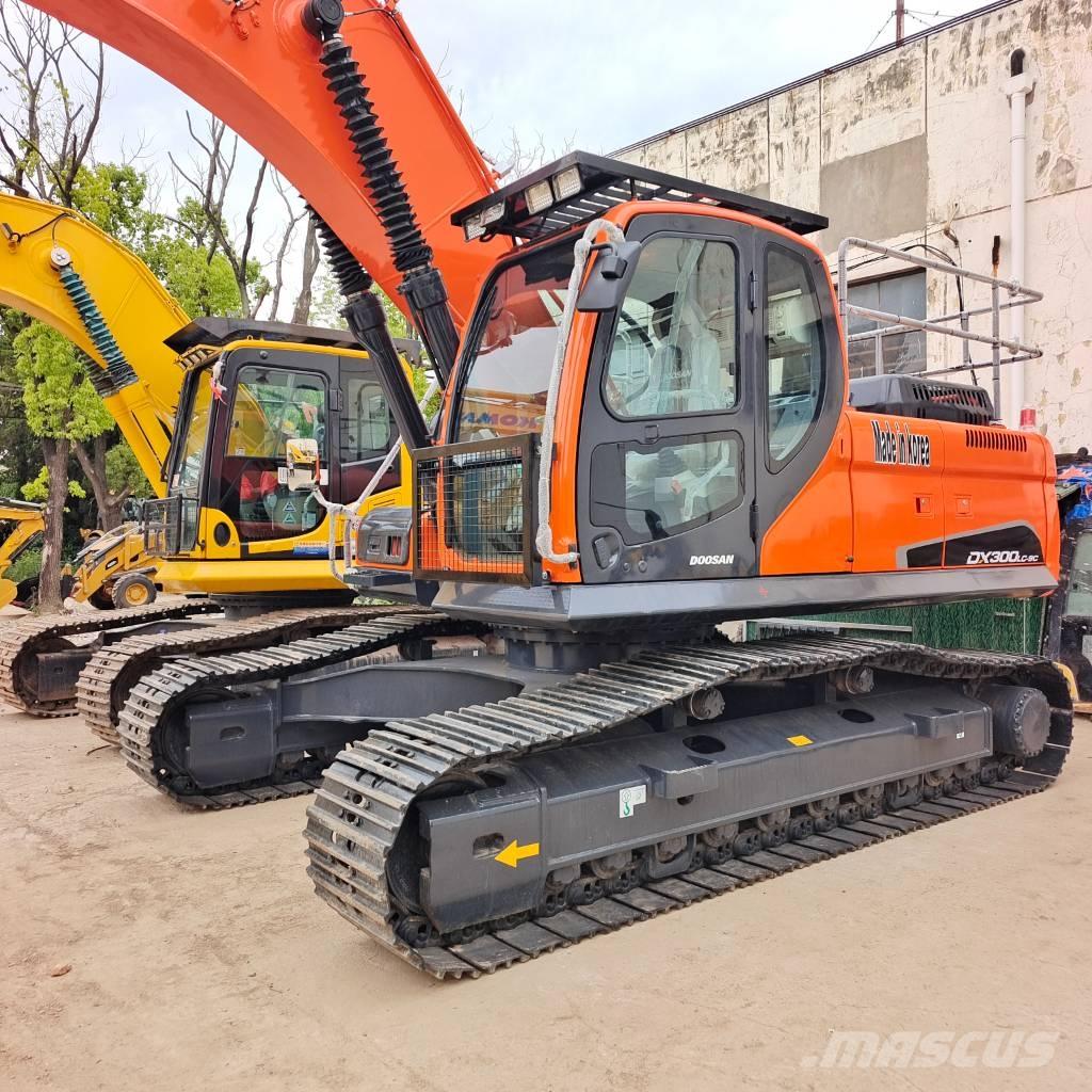 Doosan DX 300 履帶式 挖土機/掘鑿機/挖掘機