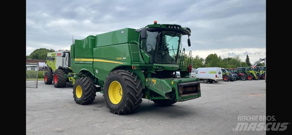 John Deere S670I 聯合收穫機