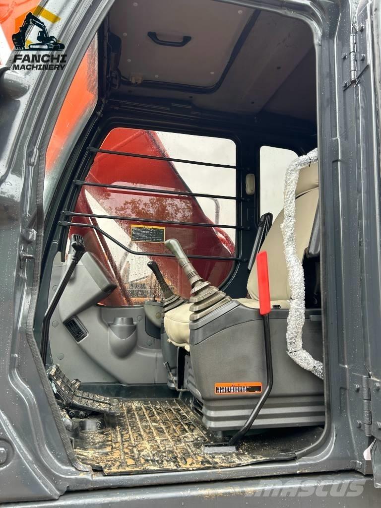 Hitachi 210LC 履帶式 挖土機/掘鑿機/挖掘機