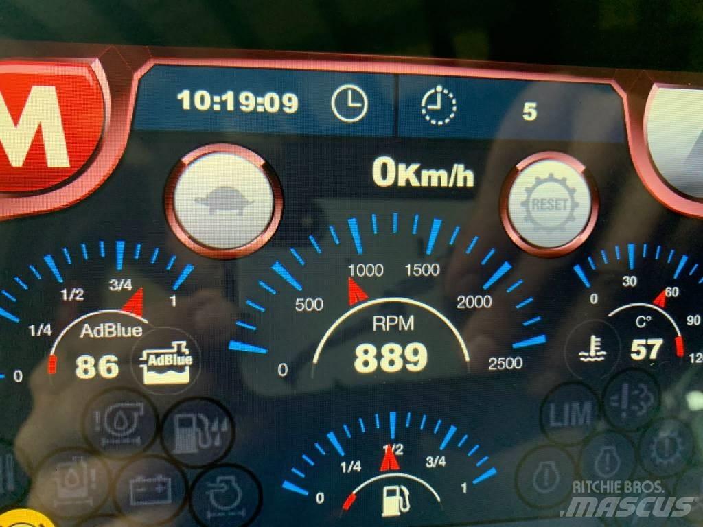 Magni RTH 6.21 伸縮臂操作車