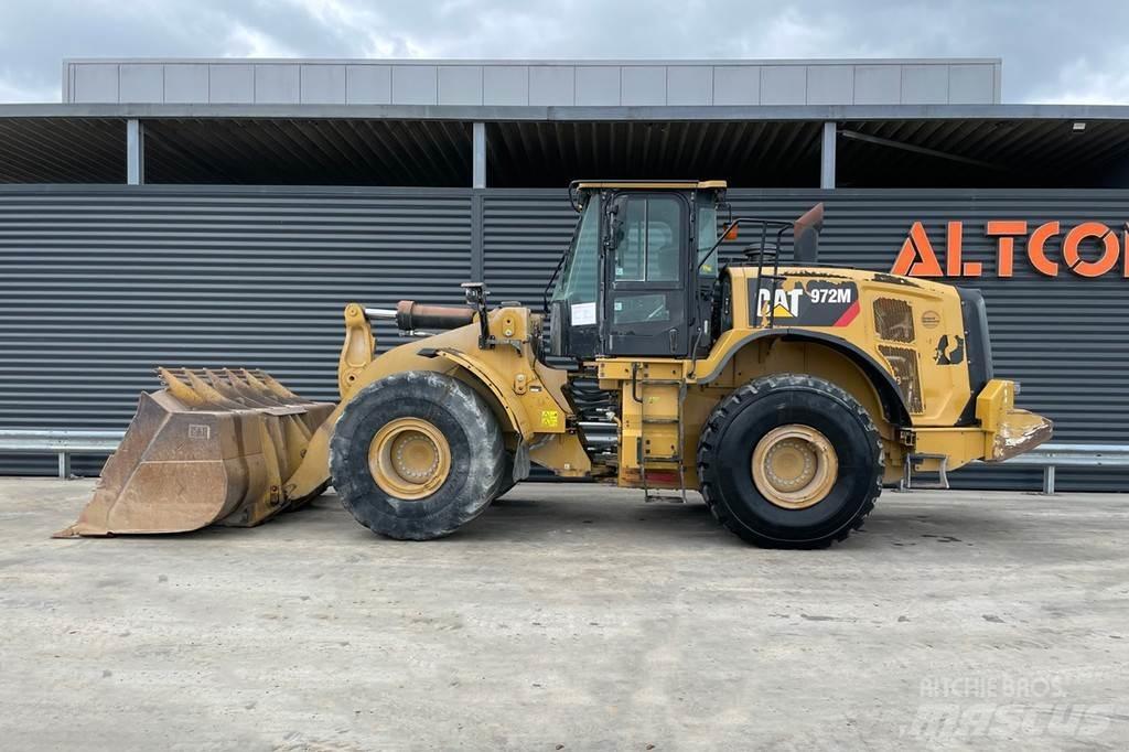CAT 972M 輪胎式裝載機