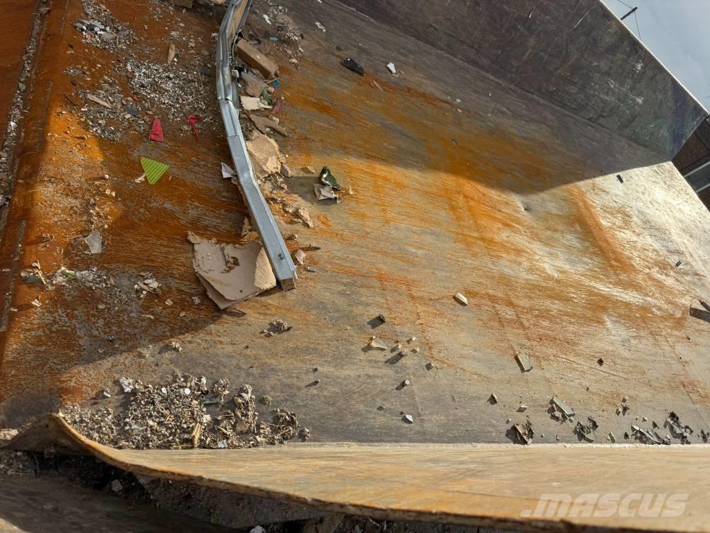 Haas Tyron 2000 XL 廢棄物撕碎機