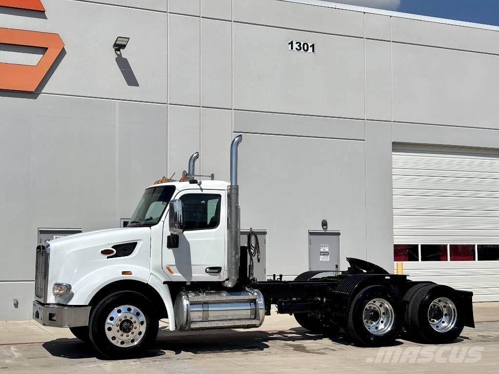 Peterbilt 567 曳引機組件