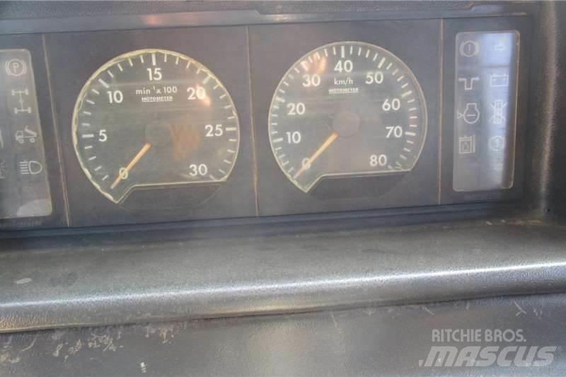 Bell B20C 6X4 運油車