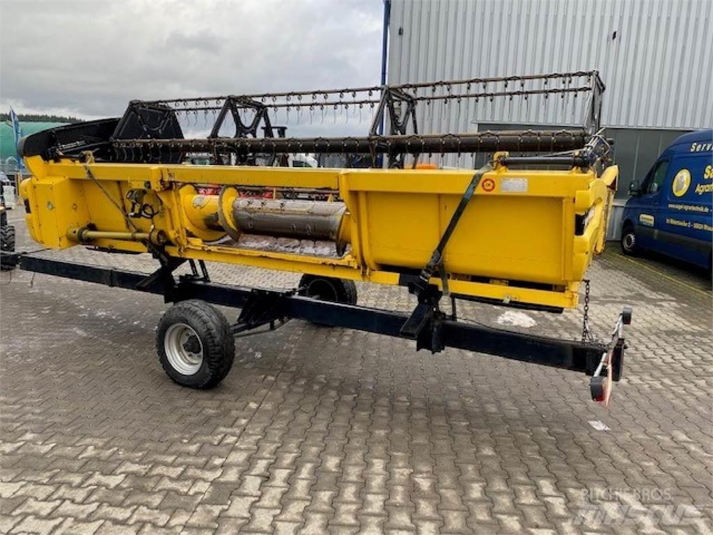 New Holland CX780 聯合收穫機