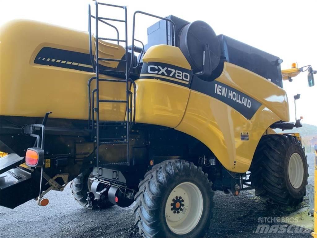 New Holland CX780 聯合收穫機