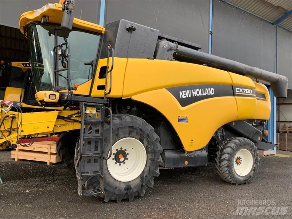 New Holland CX780 聯合收穫機