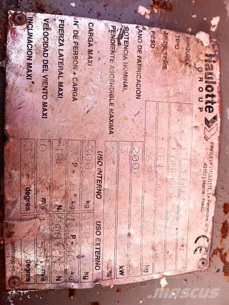 Haulotte Compact 12 剪式升降機