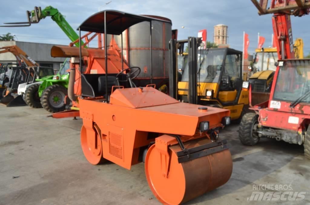 Bomag BW 90 雙輪滾壓機