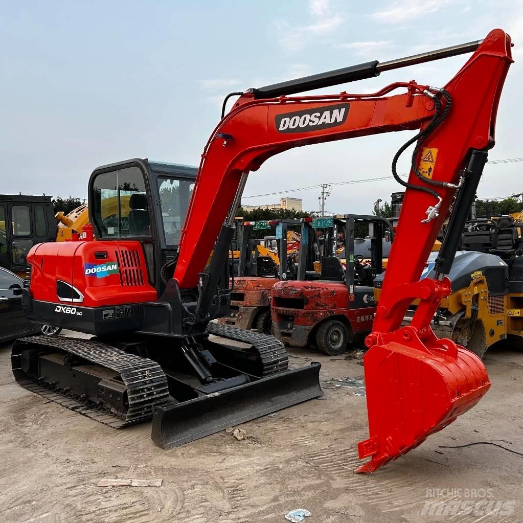 Doosan DX60 履帶式 挖土機/掘鑿機/挖掘機