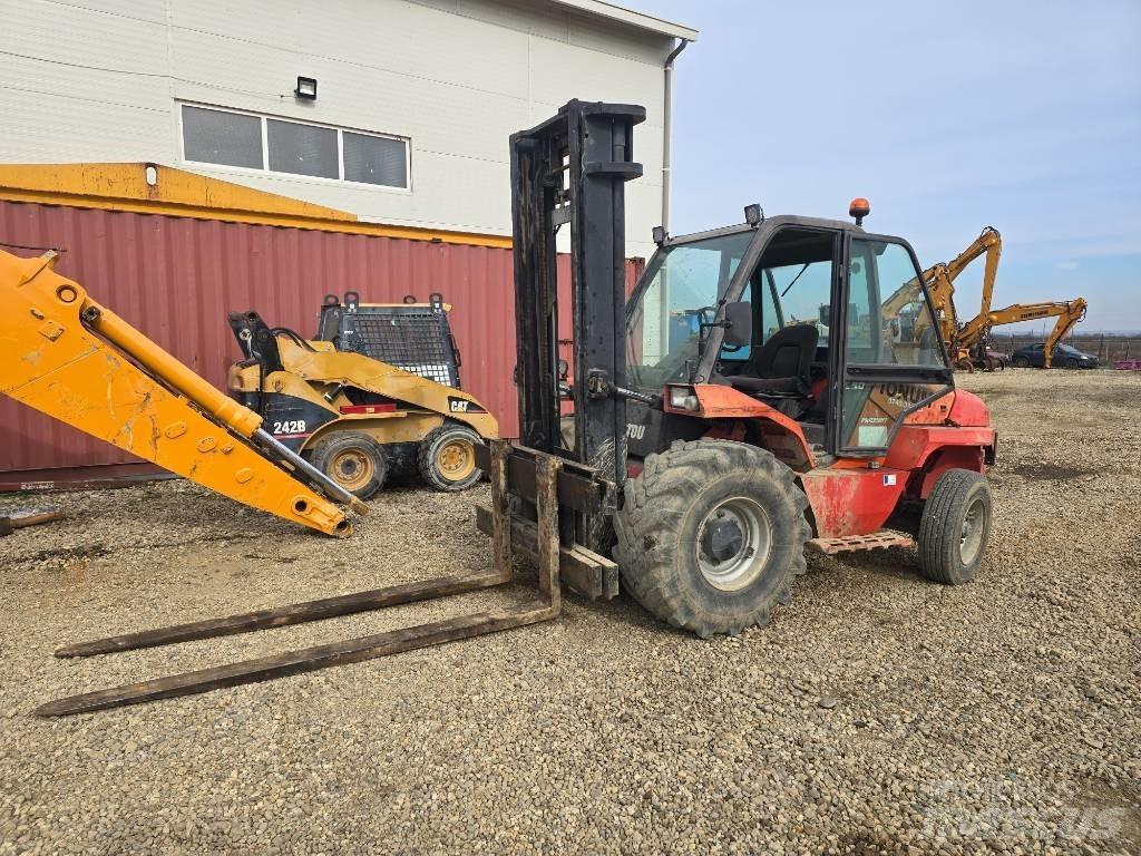 Manitou MC 50 伸縮臂操作車