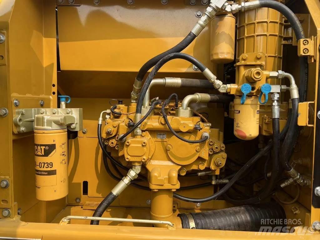 CAT 320 D 履帶式 挖土機/掘鑿機/挖掘機