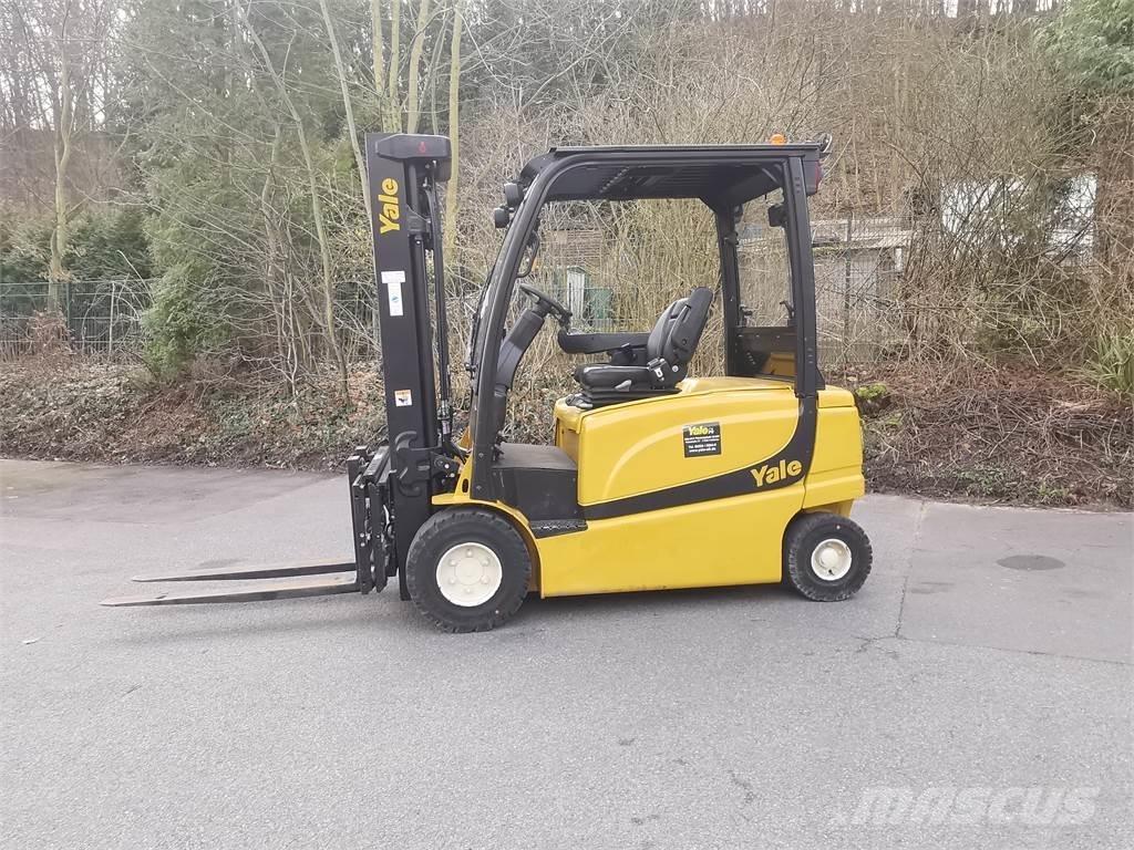 Yale ERP30VL 電動堆高機