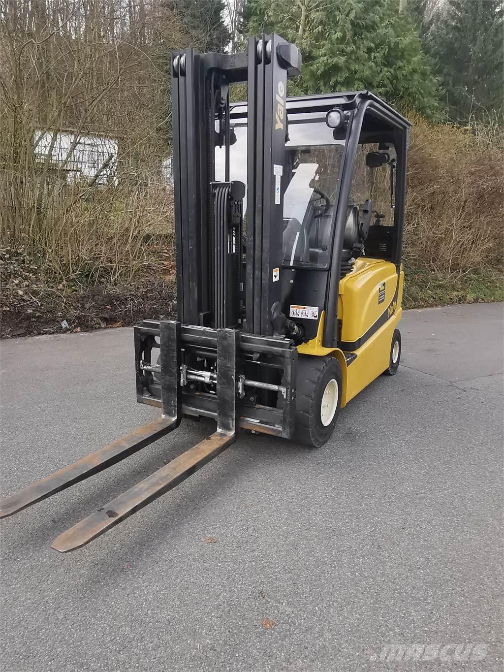 Yale ERP30VL 電動堆高機