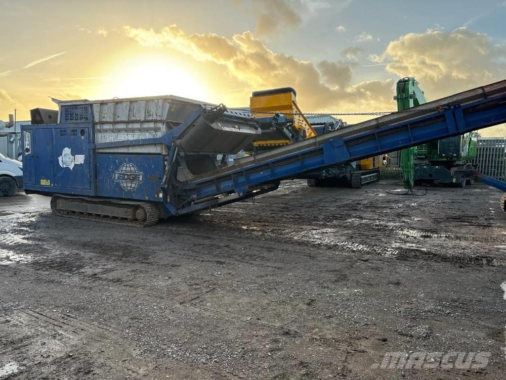 Edge SLAYER XL 廢棄物撕碎機