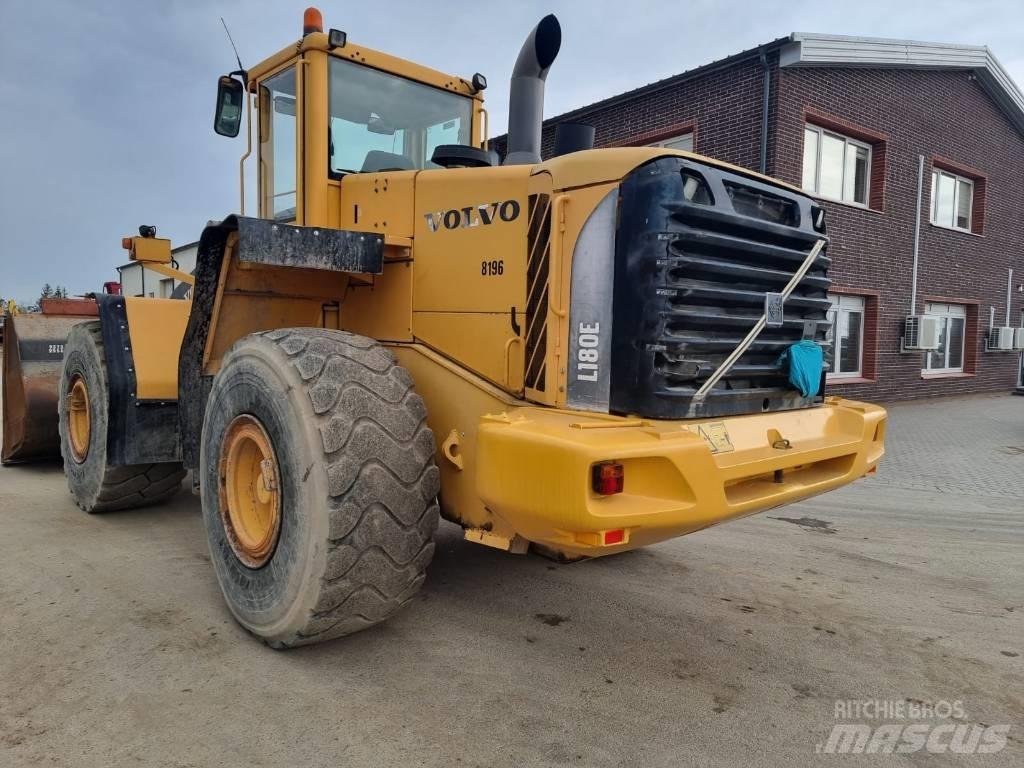 Volvo L 180 E 輪胎式裝載機