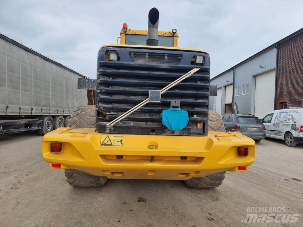 Volvo L 180 E 輪胎式裝載機