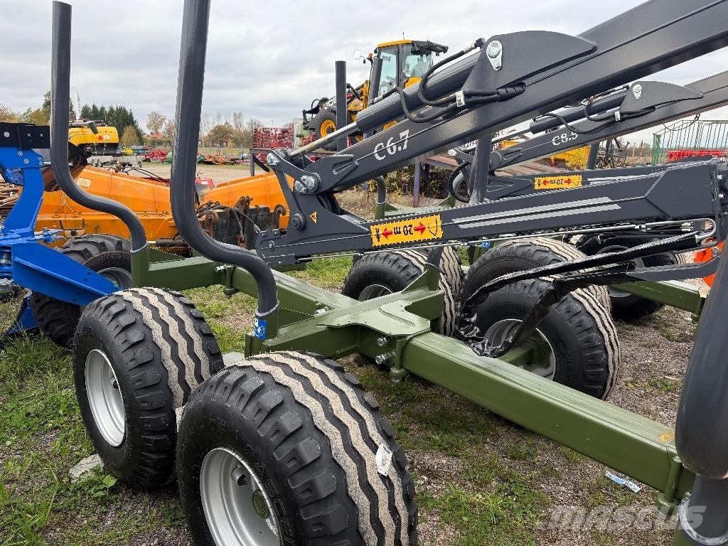 Farma T9 DS 6,7 kran 林業拖車