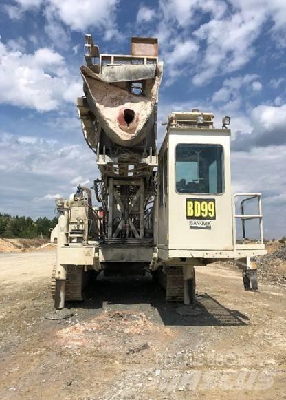 Sandvik D45KS 鑽孔機