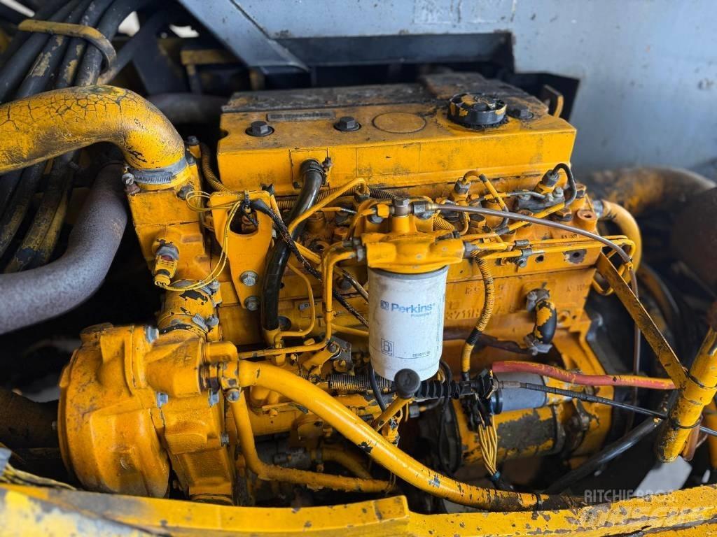 JCB 530-120 伸縮臂操作車