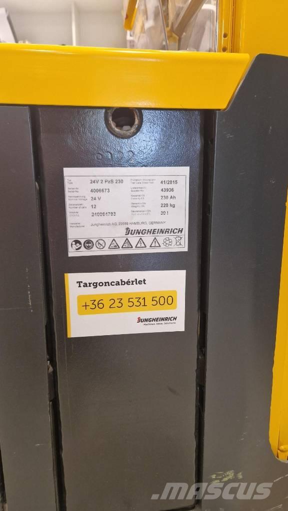 Jungheinrich EJD 220 自走式堆積機