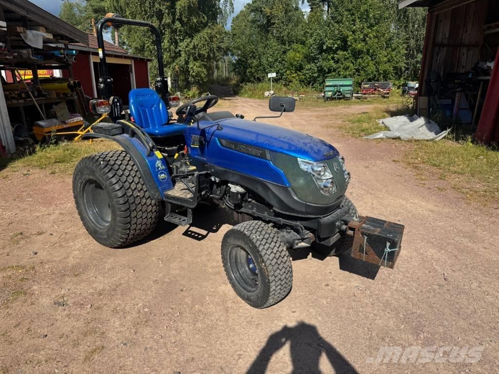 Solis S26 4WD 小型曳引機