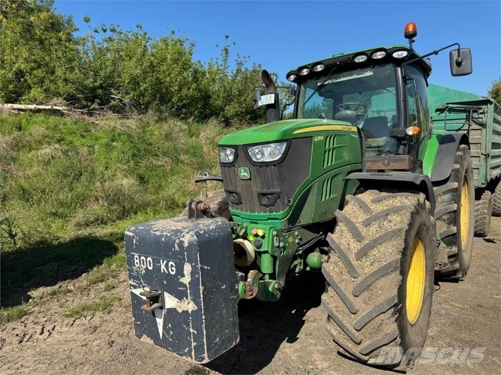 John Deere 6215 R 曳引機