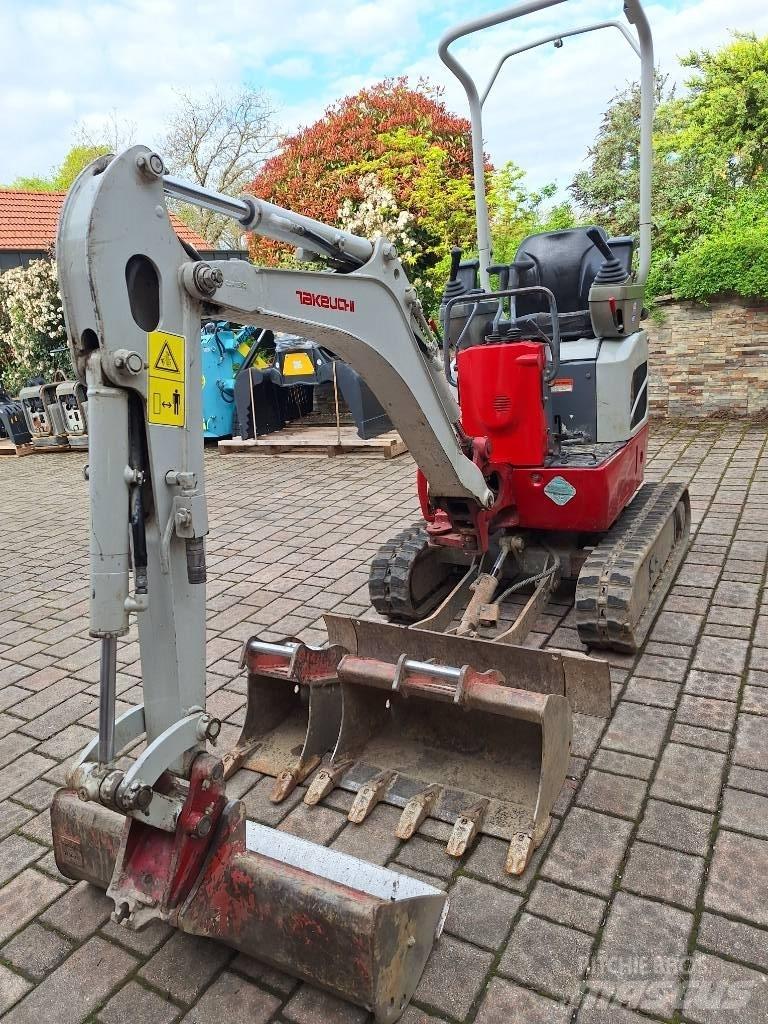 Takeuchi TB 210 R 小型挖土機/掘鑿機<7t(小型挖掘機)