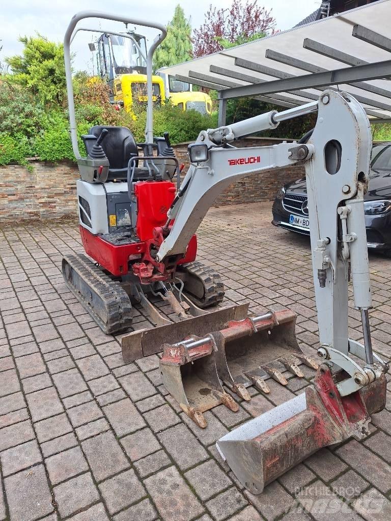 Takeuchi TB 210 R 小型挖土機/掘鑿機<7t(小型挖掘機)