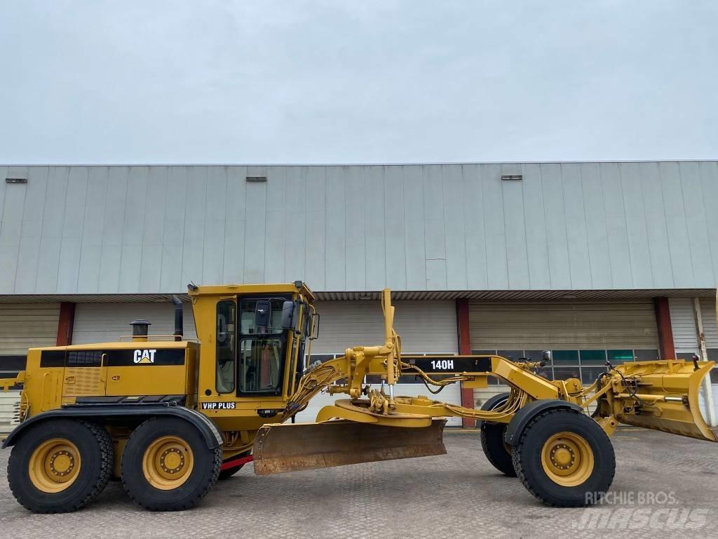 CAT 140 H 平土機