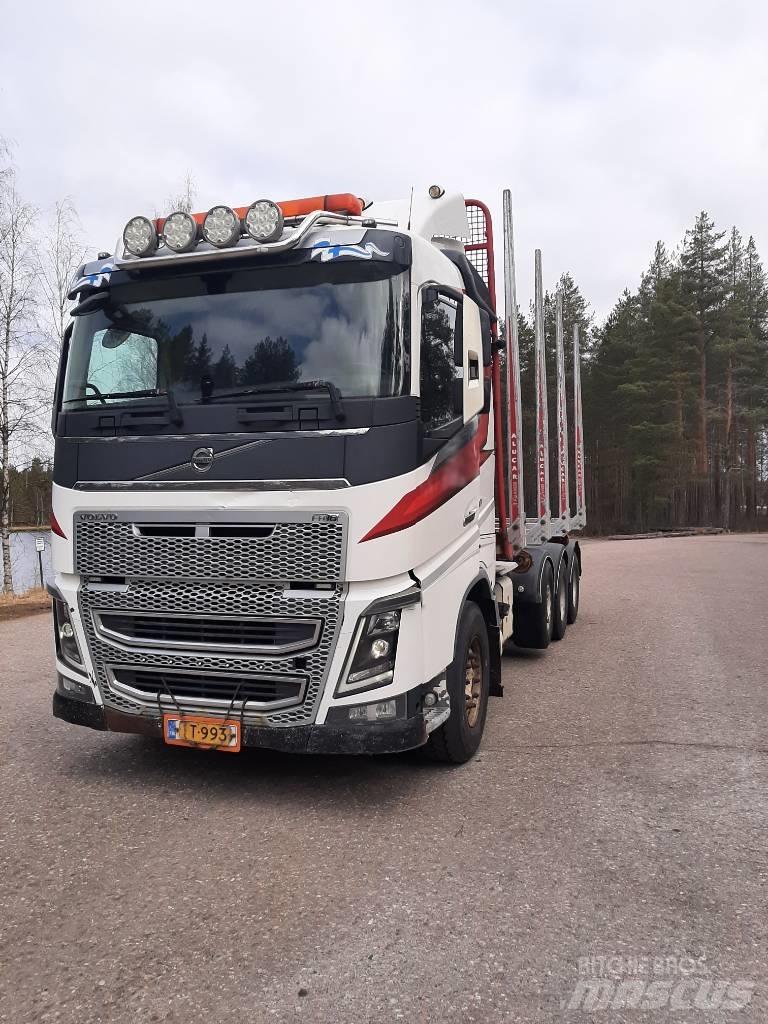 Volvo FH 13 木材貨車