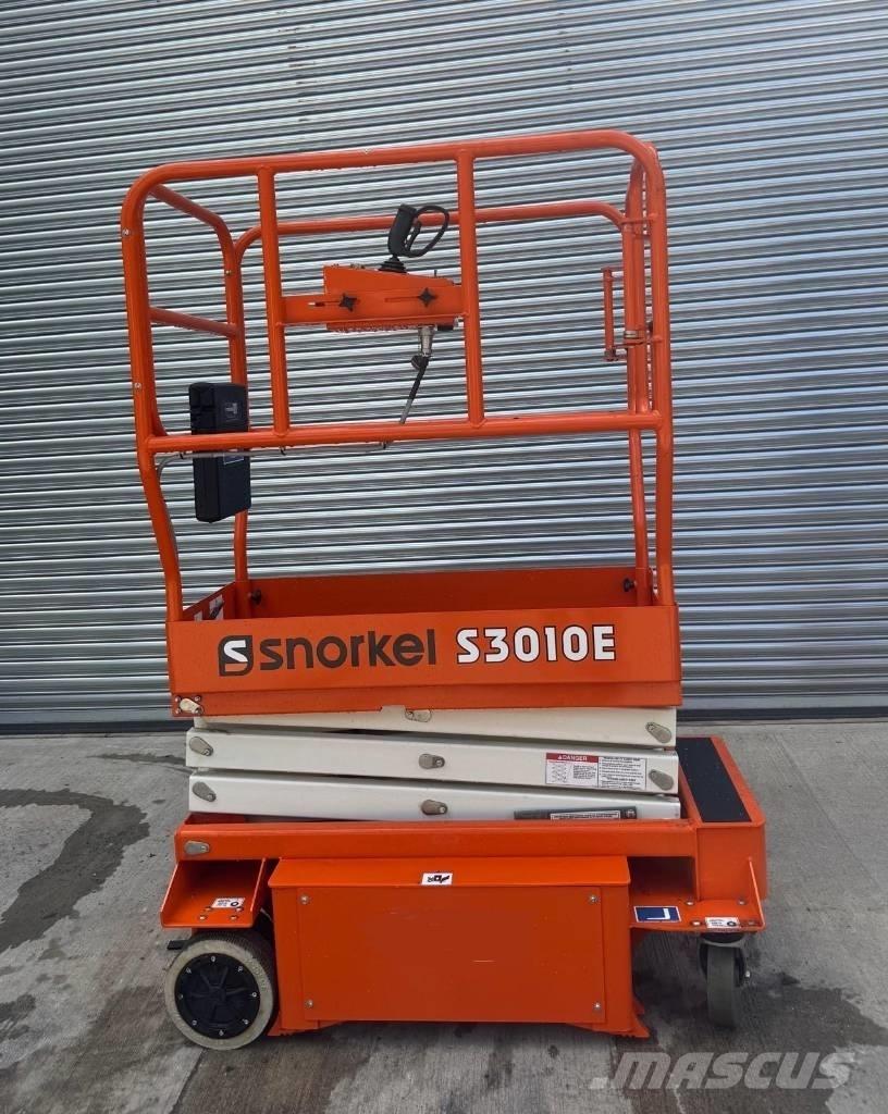Snorkel S3010E 剪式升降機