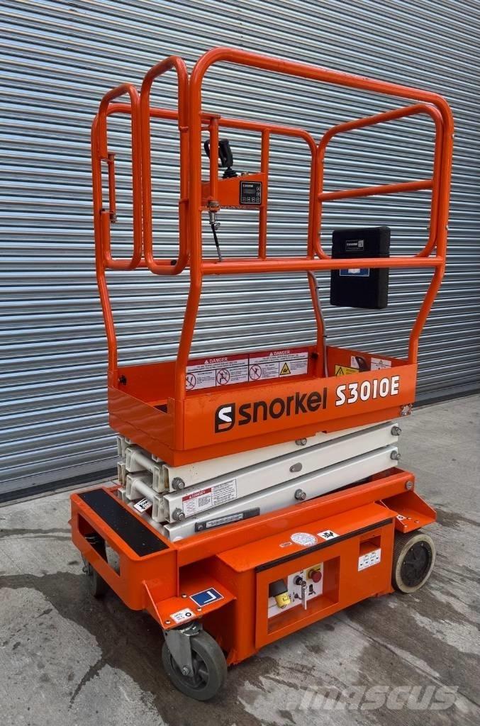 Snorkel S3010E 剪式升降機