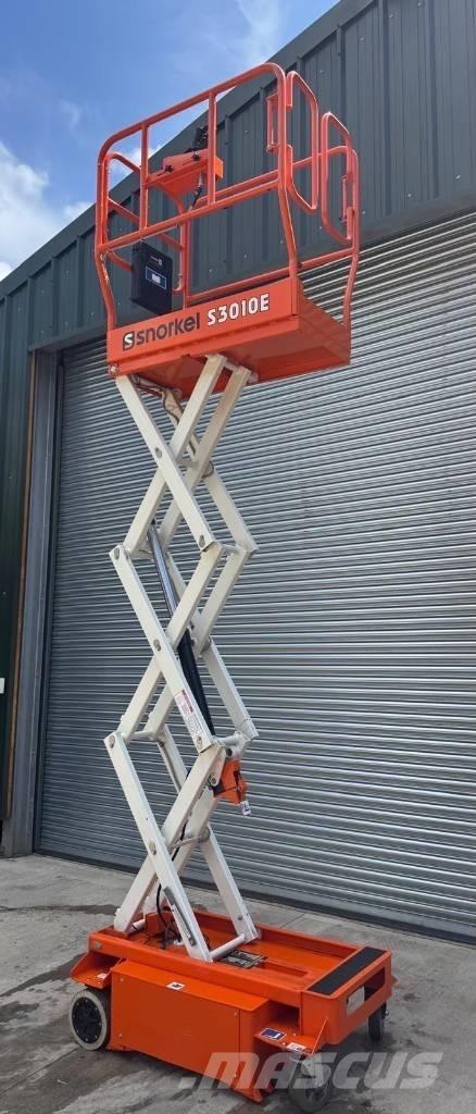 Snorkel S3010E 剪式升降機