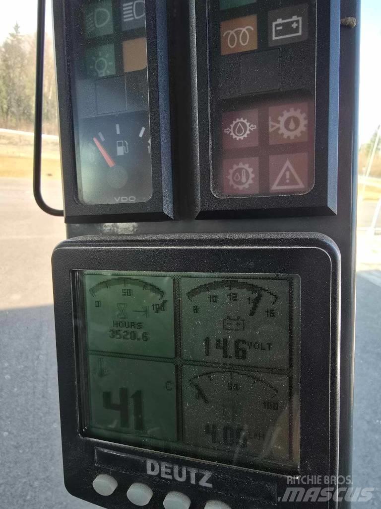 Tecnoma FC 5240 自走式噴霧機