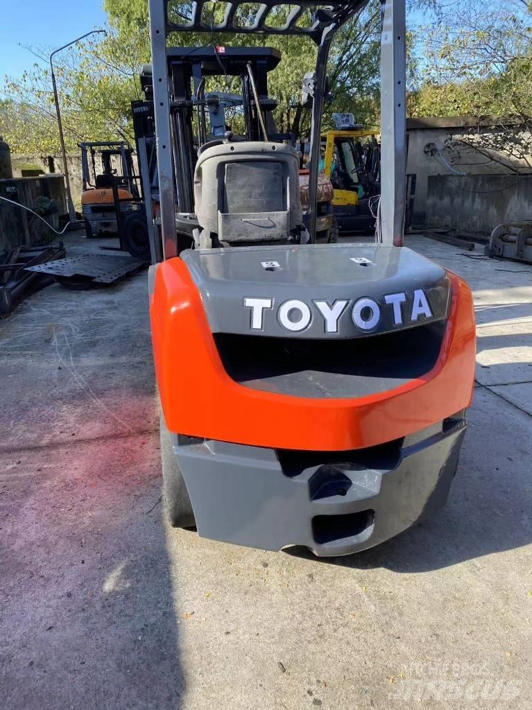 Toyota FD 30 柴油卡車