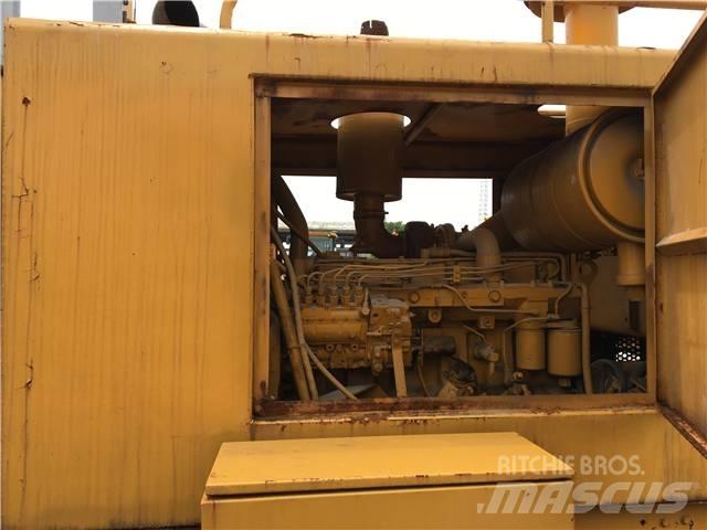 CAT 140 G 平土機