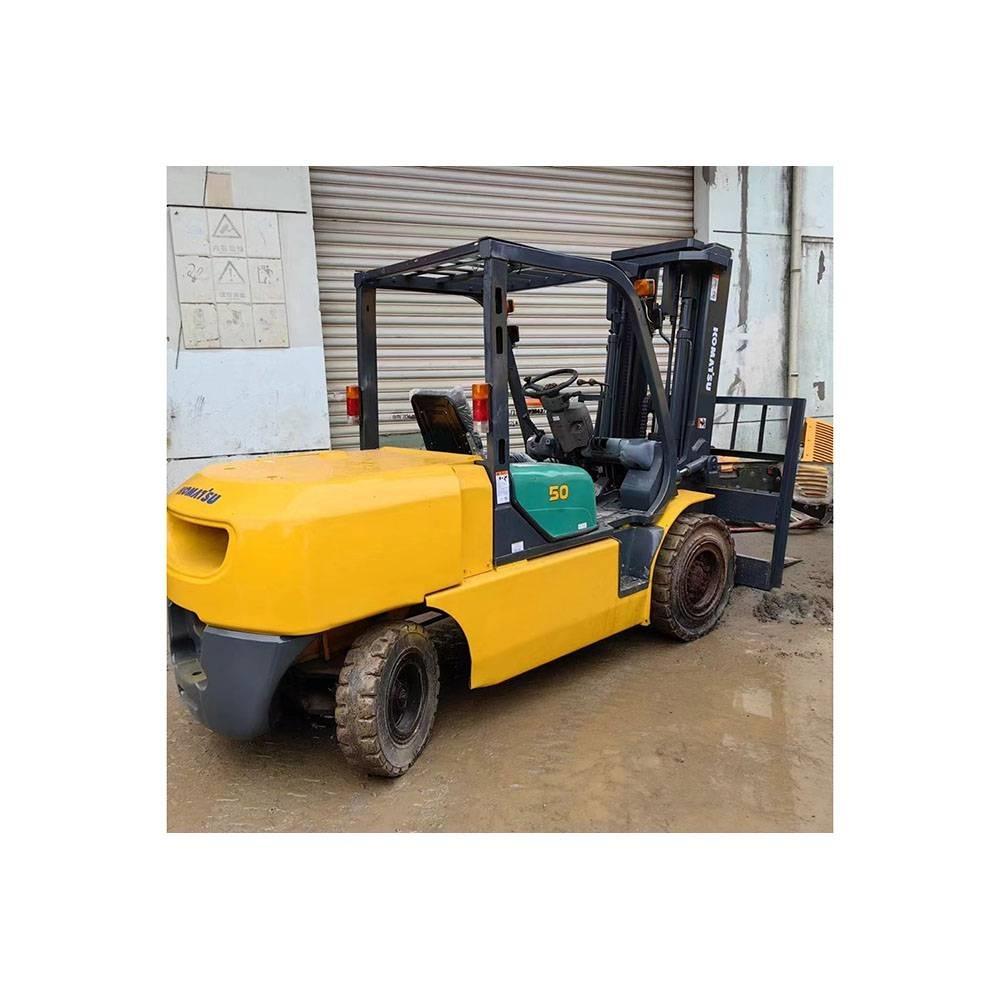 Komatsu FD 50-6 柴油卡車