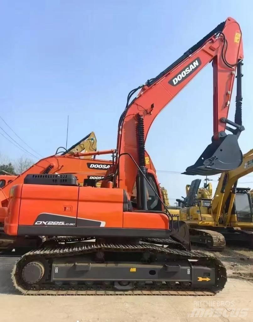 Doosan DX 225 LC 履帶式 挖土機/掘鑿機/挖掘機