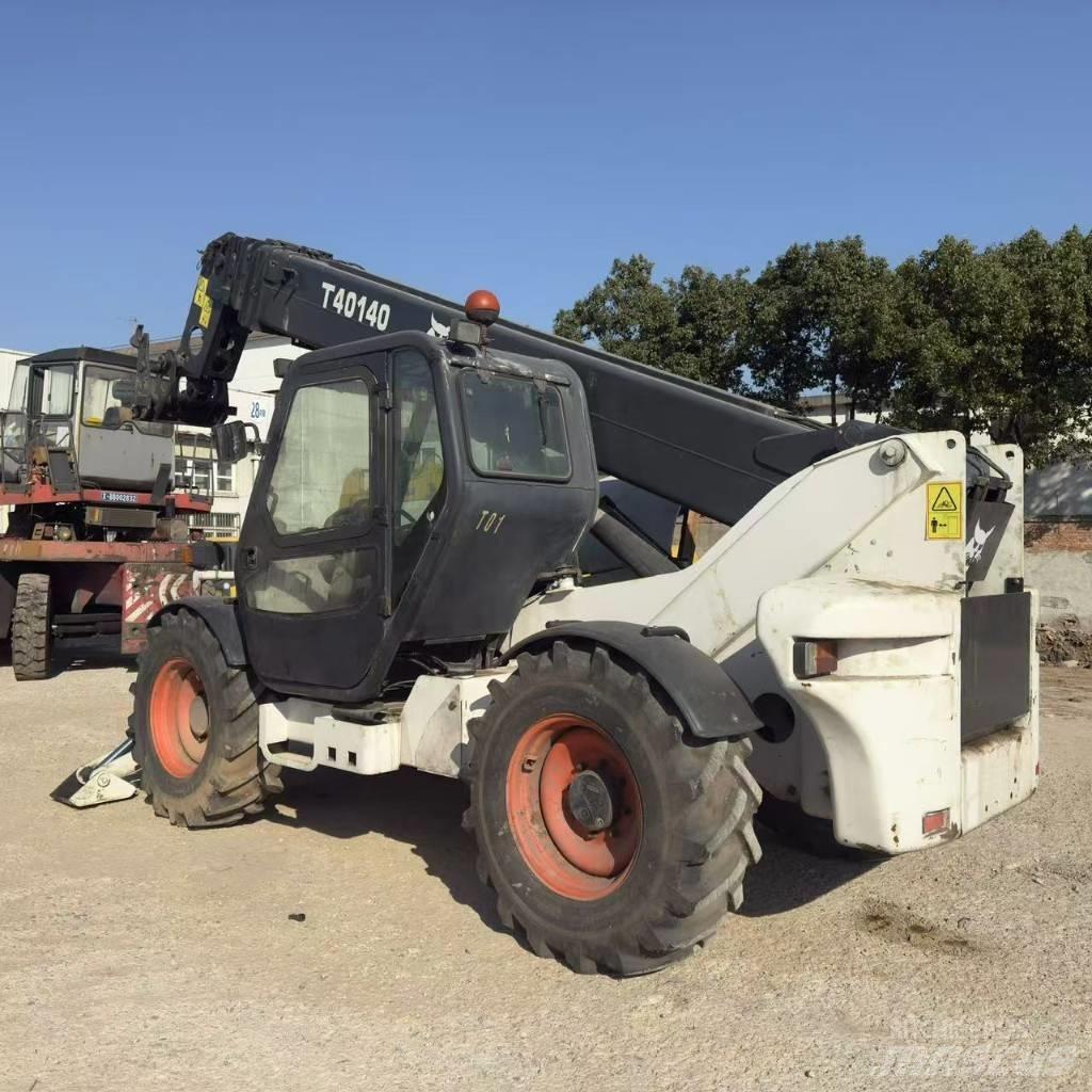 Bobcat T 40.140 伸縮臂操作車