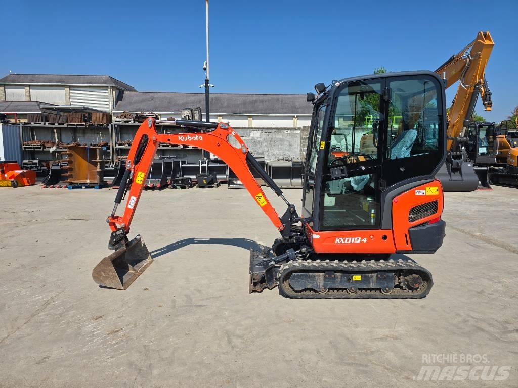 Kubota KX 019-4 小型挖土機/掘鑿機<7t(小型挖掘機)