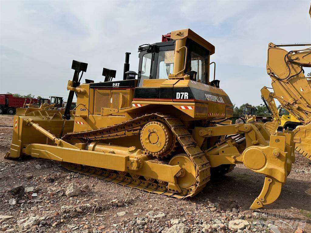 CAT D 7 R 履帶推土機
