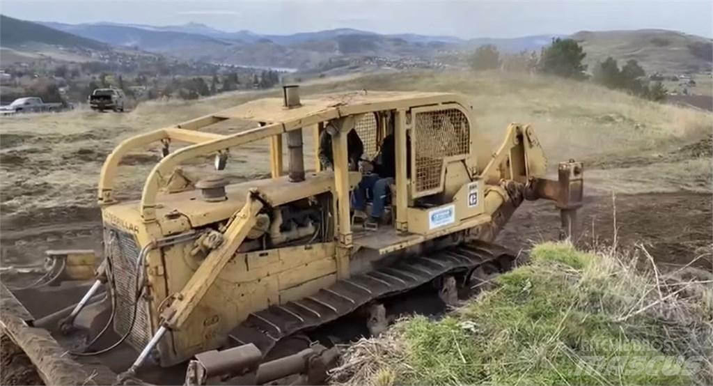 CAT D8H 履帶推土機